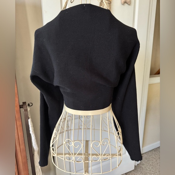 Sweater - Picture 2 of 5